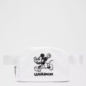 Disney x Lululemon Mickey in Motion White 1L Everywhere Belt Bag Brand New